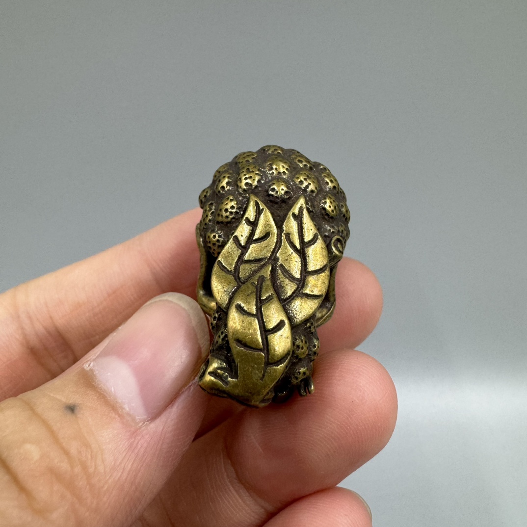 Solid Brass Cicada Pendant Figurine Small Statue Home Ornament Collectibles