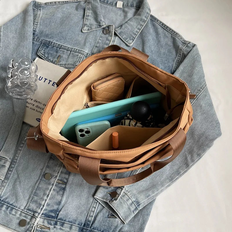 Fashion canvas handbag womens casual shoulder bag nylon cross body large capacity with zipper and pocket 240910