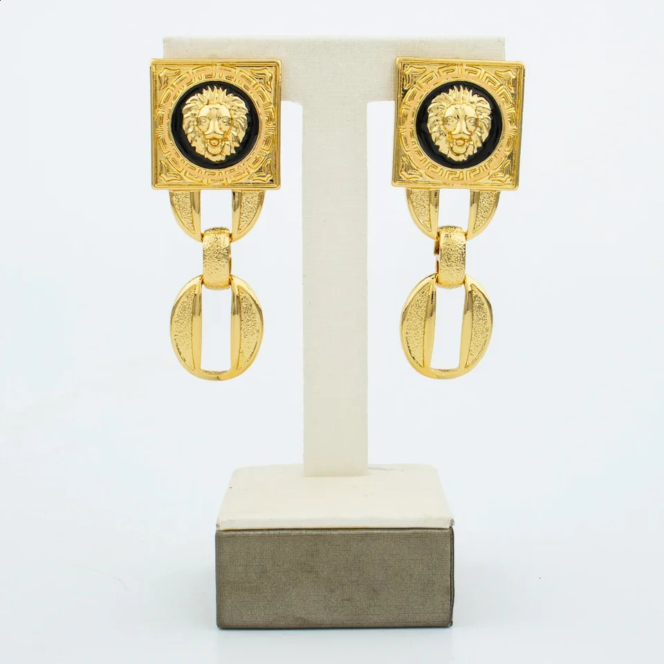 YM Jewelry Set Fashion Womens 18k Gold Plated Necklace Bracelet Jewelry Face Shape Chain Pendant Copper Earrings Square Ring Gift 240910