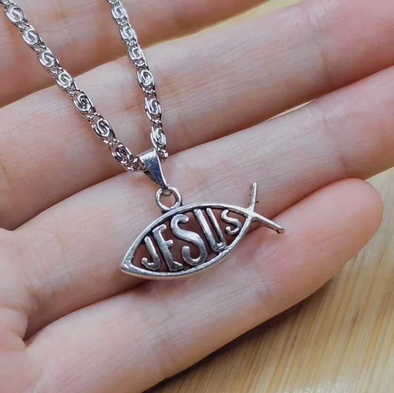 1pcs Vintage Punk Cross Jesus Fish Christian God Pendant Necklace 45cm Stainl Steel Chain Fashion Jewelry Wholesale SalesXJ241227