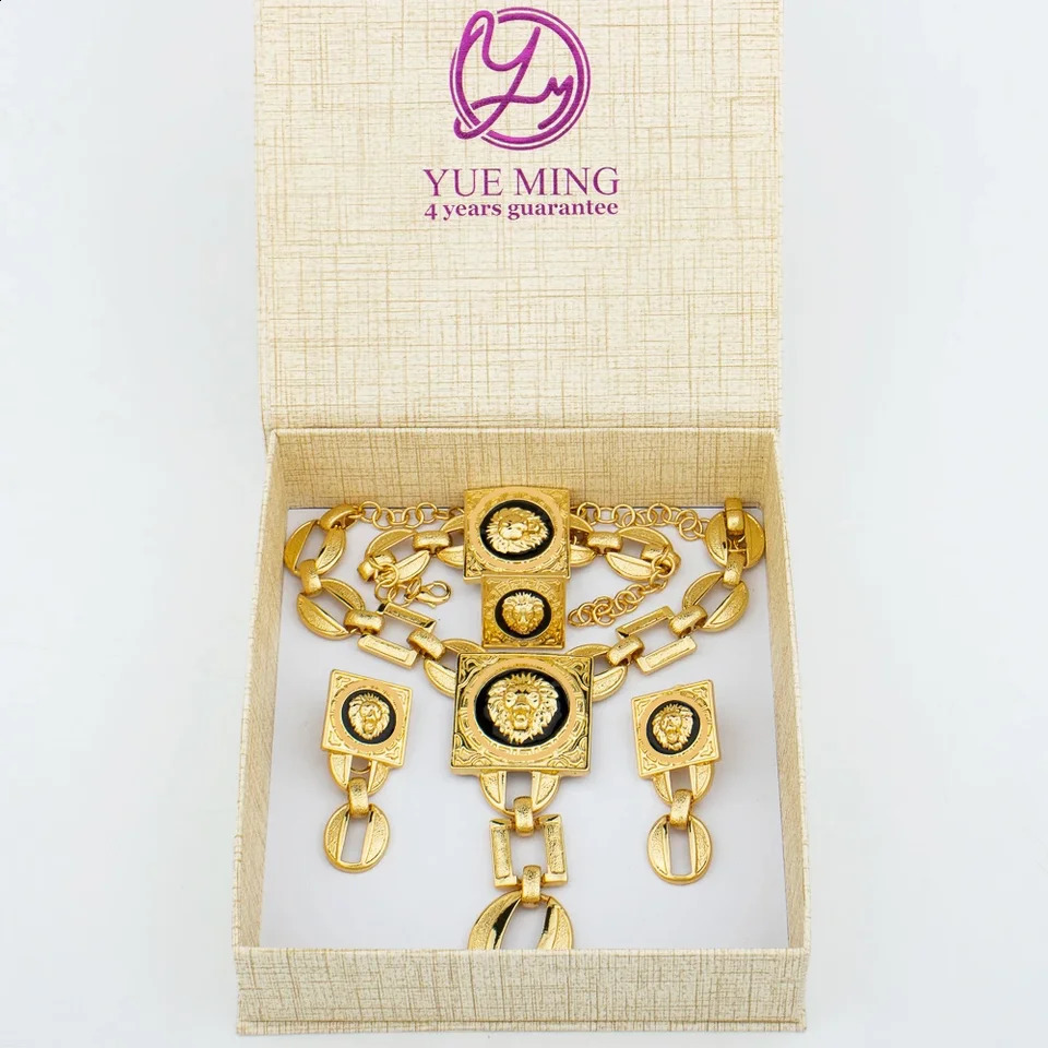 YM Jewelry Set Fashion Womens 18k Gold Plated Necklace Bracelet Jewelry Face Shape Chain Pendant Copper Earrings Square Ring Gift 240910