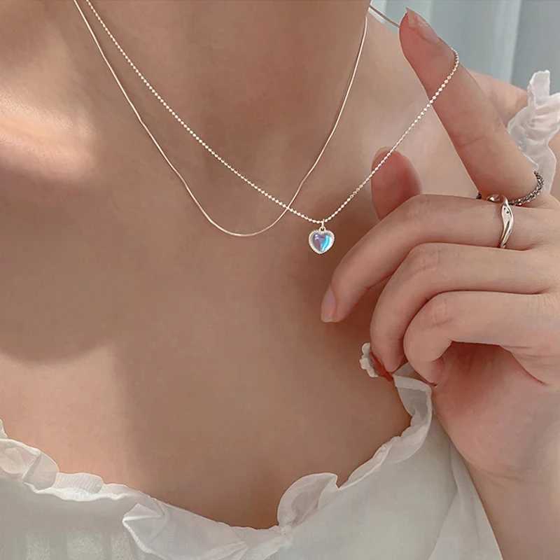 Silver Color Double Heart-shed Moonstone Pendant Necklace Women Gradient Gemstone Clavicle Chain Couple XJ250524