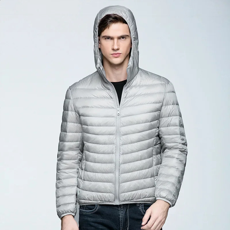 Men Puffer Jacket Men Ultra Lightweight Packable down coat Fashion hooded fat casual Feather Parka 240830