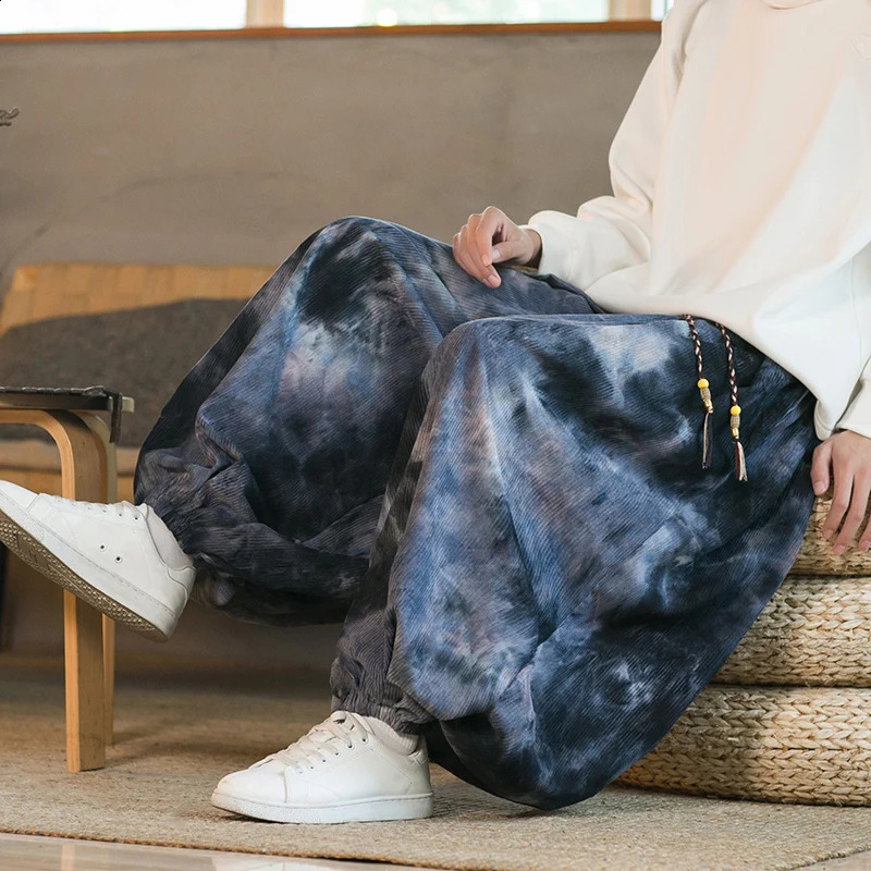 Corduroy Pants Men Casual Wideleg Sweatpants Vintage Elastic Waist Loose Harem Mens Oversized Hip Hop Trousers Streetwear 240904