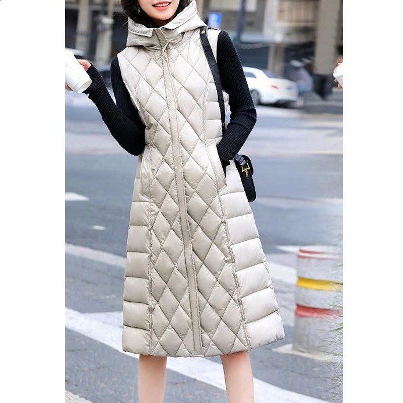 Autumn and winter womens fashionable cotton padded vest elegant ultrathin sleeveless zipper hooded jacket casual quilted long park 240910