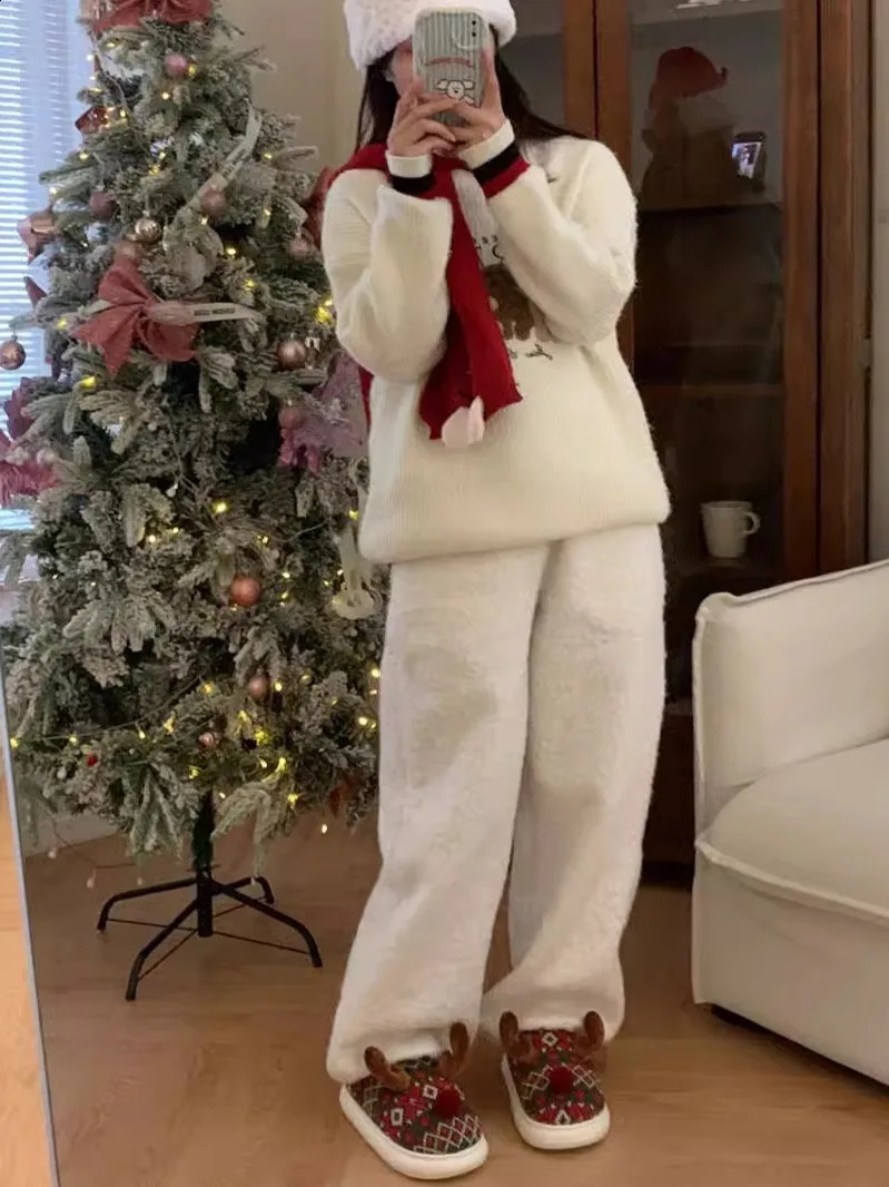 Warm And Fashionable Home Slippers Soft Soled Womens Christmas Reindeer Winter Indoor Household Cartoon Cotton Slippers 241010