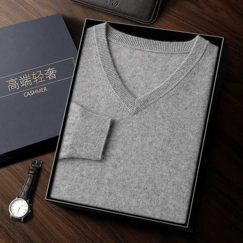 Brand new 100% pure cashmere mens V-neck high-end luxury business casual sweater autumn and winter knitted cashmere sweater W240909