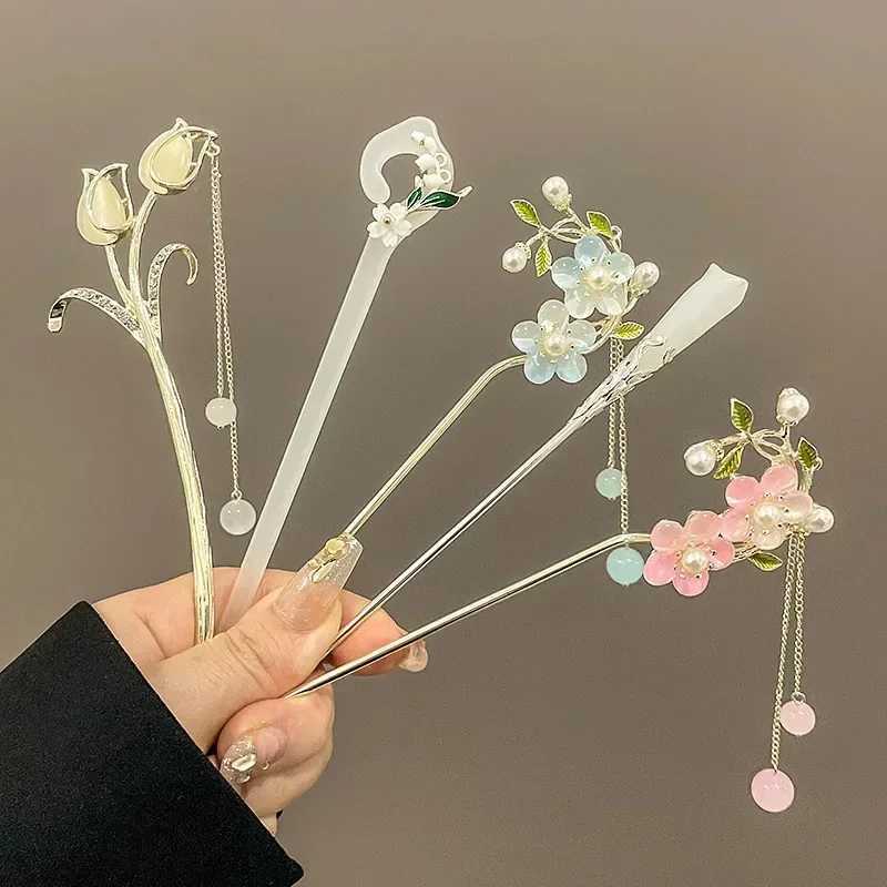 Classic Chinese Hair Stick Pins for Women Butterfly Flower Star Fresh Handmade Hairpins Charm Jewelry Accessories Hair OrnamentsX2409