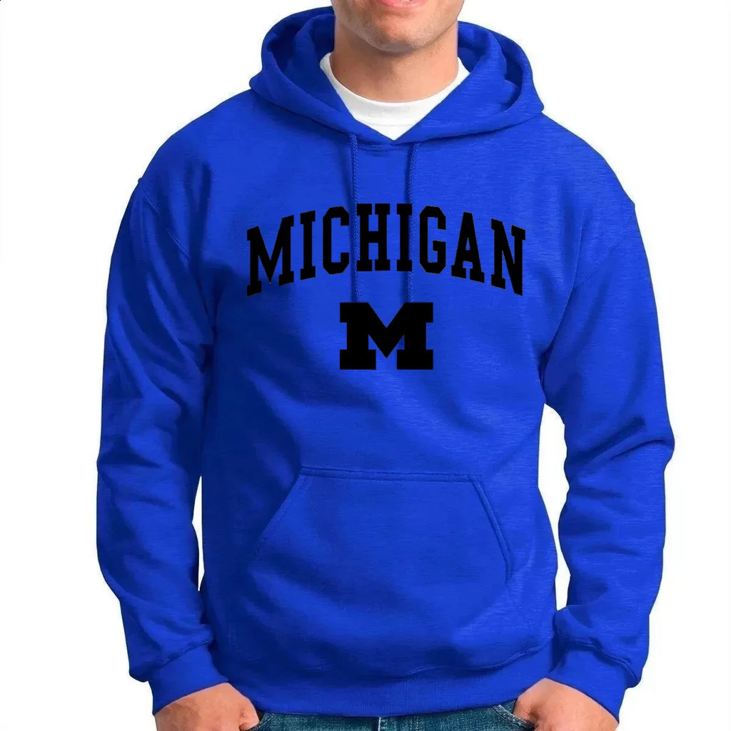Michigan letter printing hooded sweatshirt for autumn and winter unisex casual student fashion couple 240911