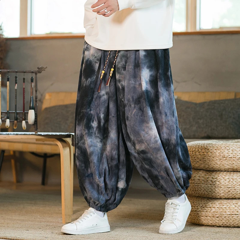 Corduroy Pants Men Casual Wideleg Sweatpants Vintage Elastic Waist Loose Harem Mens Oversized Hip Hop Trousers Streetwear 240904