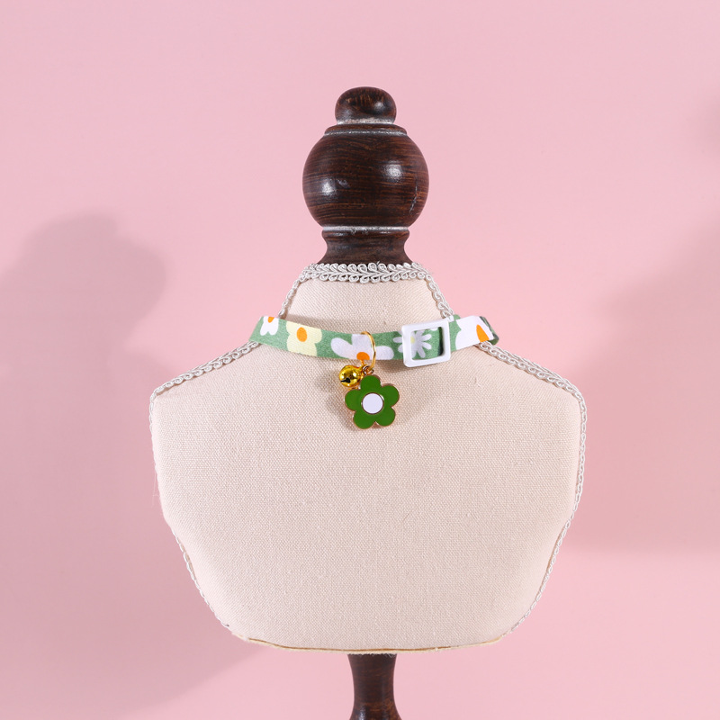 Breakaway Pet Collar with Bell and Adorable Ornaments Cat Collar with Eight Color Flowers Patterns Adjustable Cats Puppy Collar