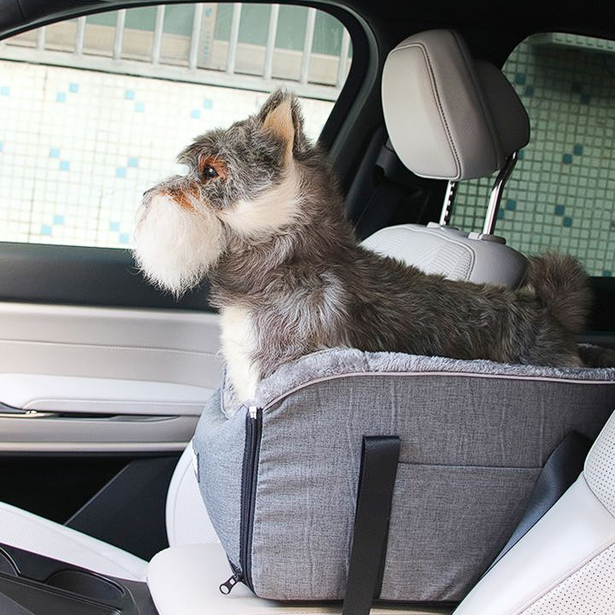 Pet car cat kennel car central control package cat nest car cushion seat pet out handbag suitable for small and medium-sized pet