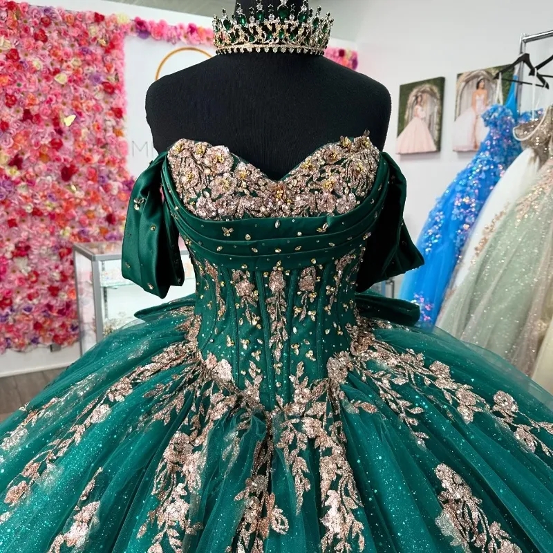 Emearald Green Sparkly Quinceanera Dresses Off Shoulder Applique Lace Crystal Beads Tull Corset Vestido 15 Anos Lace-Up Sweet 16 Dress