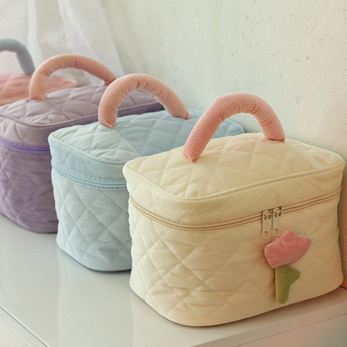 Makeup bag corduroy hand-held storage bag cute high-end easy to carry large capacity toiletry bag