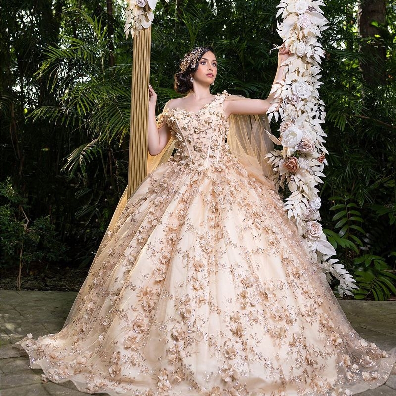 Champagne Quinceanera Dresses 2024 Ball Gown Appliques Lace Beading Tull With Cape Sequins Sweet 16 Dress Vestido De 15 Anos