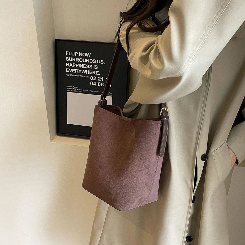 2024 est Women Suede Bag Female Frosted Split Leather Bucket Shoulder Bag Lady 2pcs Set Crossbody Messenger Wholesale 240912