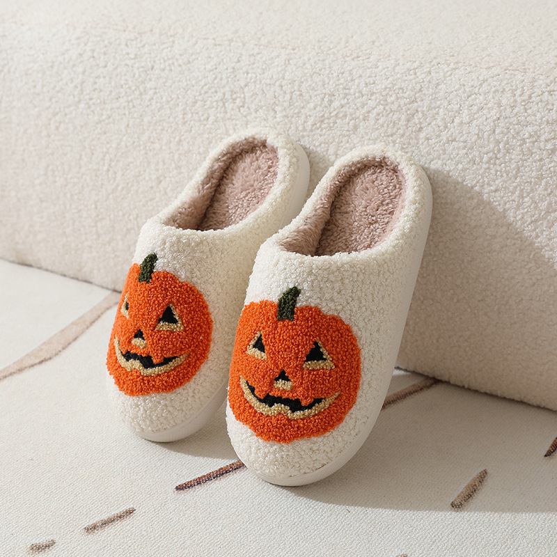 Genuine Halloween slippers women's summer wear 2024 new thick-soled flat sandals plus-size shoes apricot