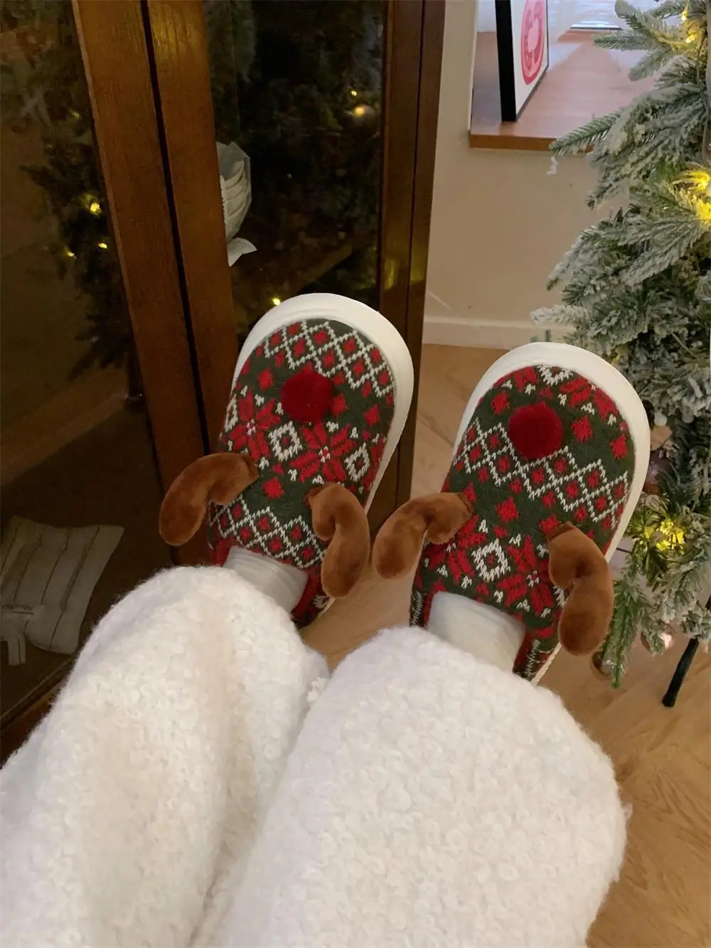 Warm And Fashionable Home Slippers Soft Soled Womens Christmas Reindeer Winter Indoor Household Cartoon Cotton Slippers 241010