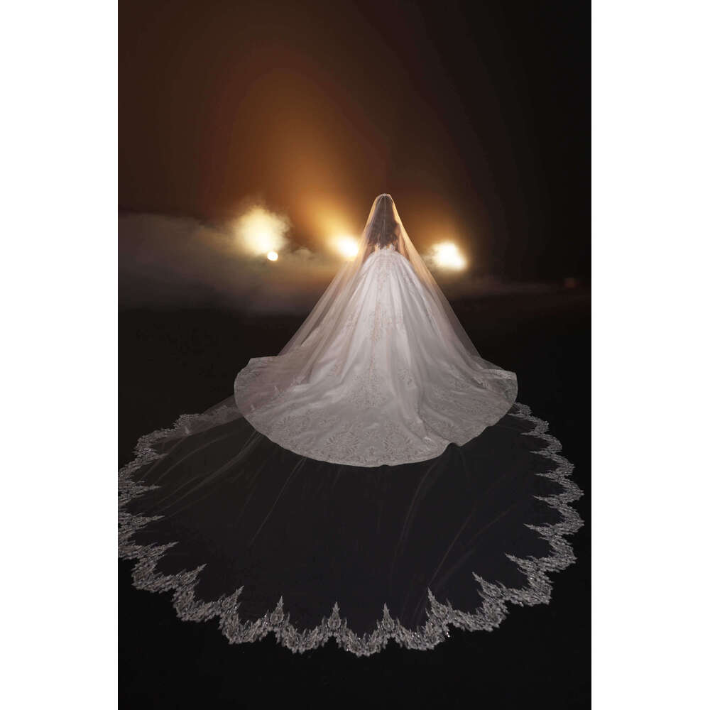 Dresses Illusion Ball Gown Sweetheart Appliques Lace Or Length Bride Wedding Dress Vestido De Novia Custom Made