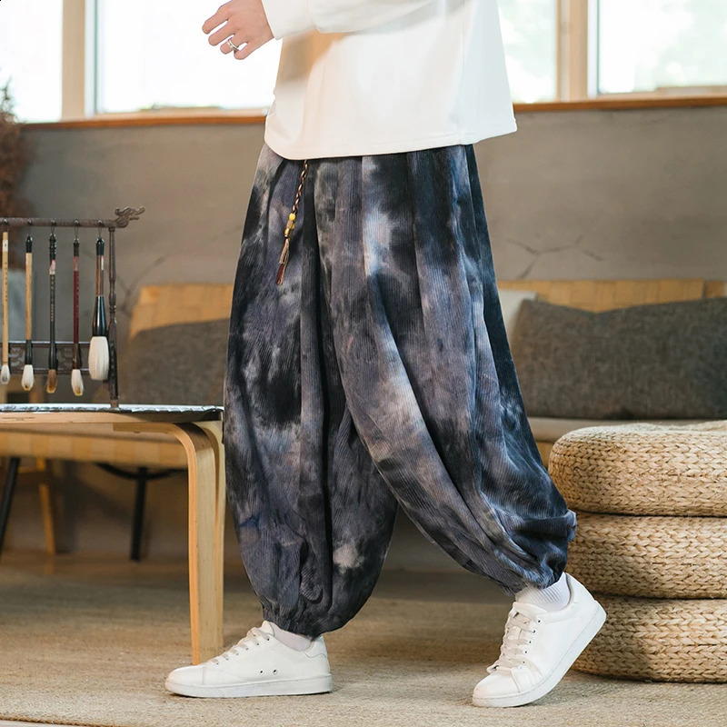 Corduroy Pants Men Casual Wideleg Sweatpants Vintage Elastic Waist Loose Harem Mens Oversized Hip Hop Trousers Streetwear 240904
