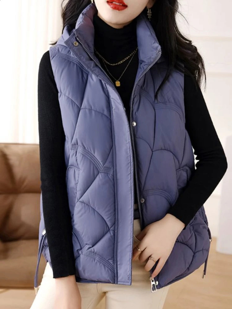 winter vest womens glossy short sleeved Korean style bread clothing thickness warm cotton fluffy hooded casual jacket 240910