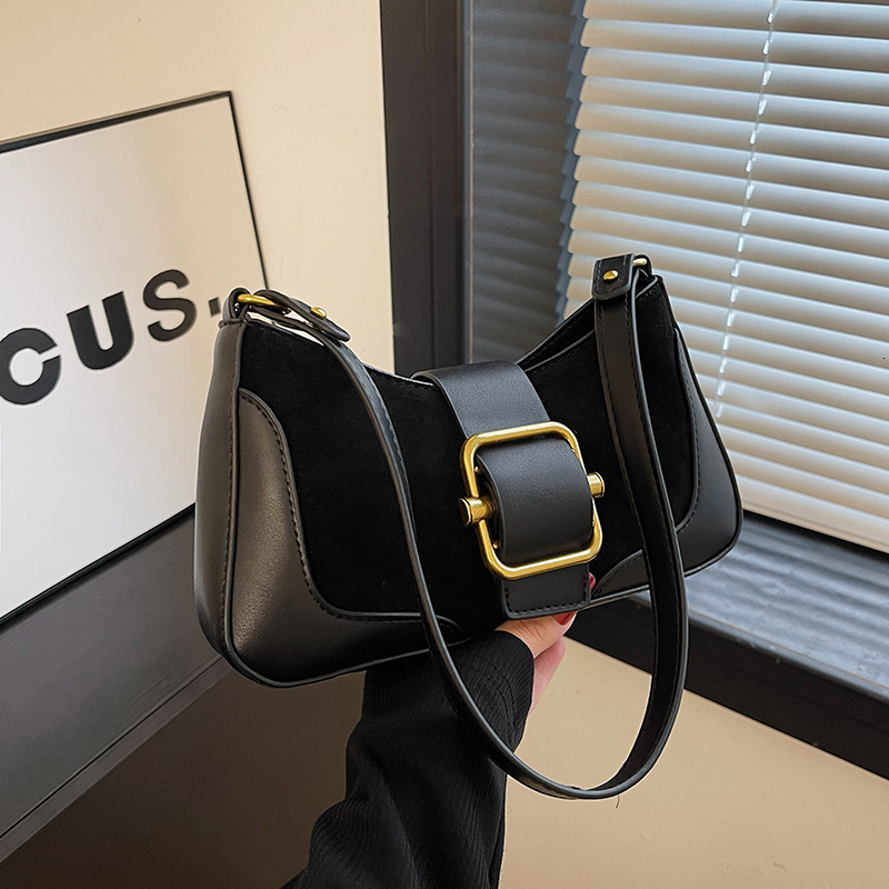 Korean version contrasting underarm for women 2024 autumn and winter new fashion handbag shoulder diagonal cross saddle bag