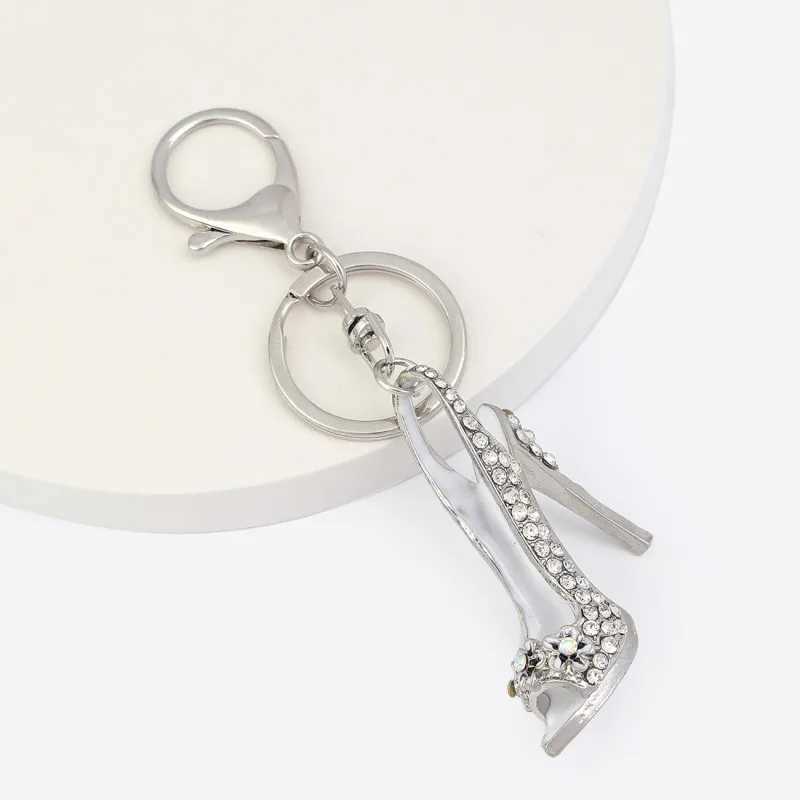 Creative highheeled shoe shape keychain luxury rhinestone crystal shoe keychain suitable for women and girls handbag mobile phone pendant jewelry acce
