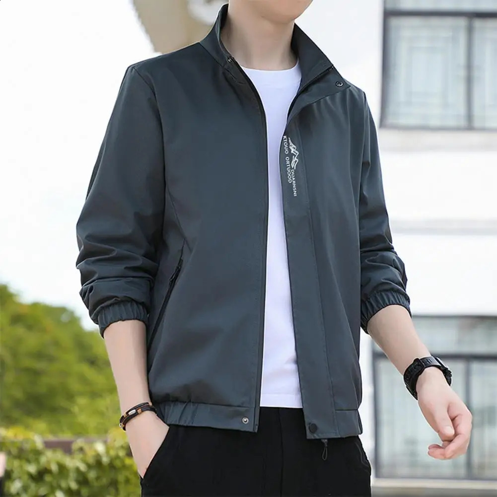 Mens spring and autumn casual jacket rack collar long sleeves embroidered letters printed zipper board ultra-thin jacket windproof 240906
