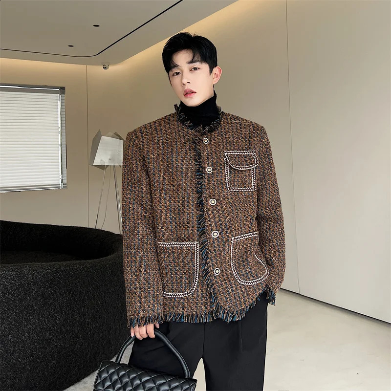 NOYMEI Tweed Brown Woven Suit Jacket Damaged Rough Edges Men Round Neck Metal Button Coat Autumn Small Fragrance Top WA2921 240911