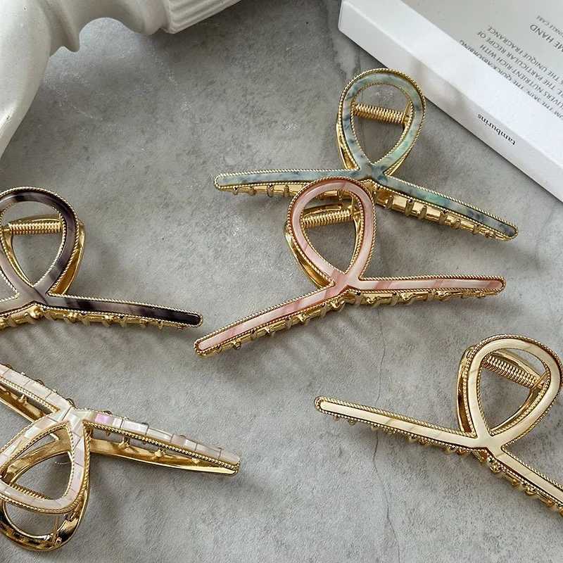 New Woman Large Multicolor Acetate Patch Metal Hair Claws Girls Shark Clip Hair Clips Washing Face Hairpins Headwear OrnamentsX240912