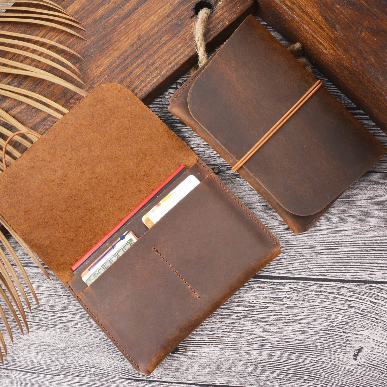 Moterm Passport Holder Cover with Credit ID Card Holder Crazy Horse Leather Vintage Customizable Business Card Wallet Wholesale 240912