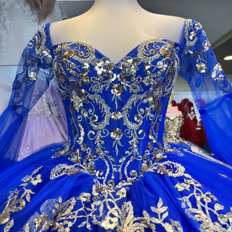 Royal Blue Quinceanera Dresses Ball Gown Long Sleeves Gold Sequin Lace Applique Beading Tull Sweet 16 Dress Vestidos De XV 15 Anos
