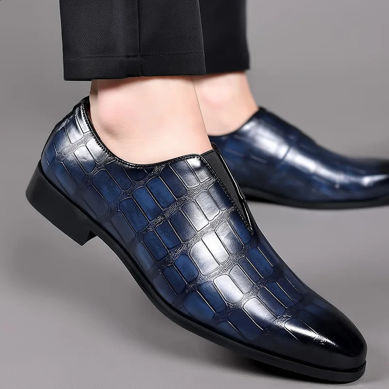 Men Casual Shoes Classic Low-Cut Embossed Formal Leather Comfortable Business Dress Man Loafers Wedding 38-48 240912