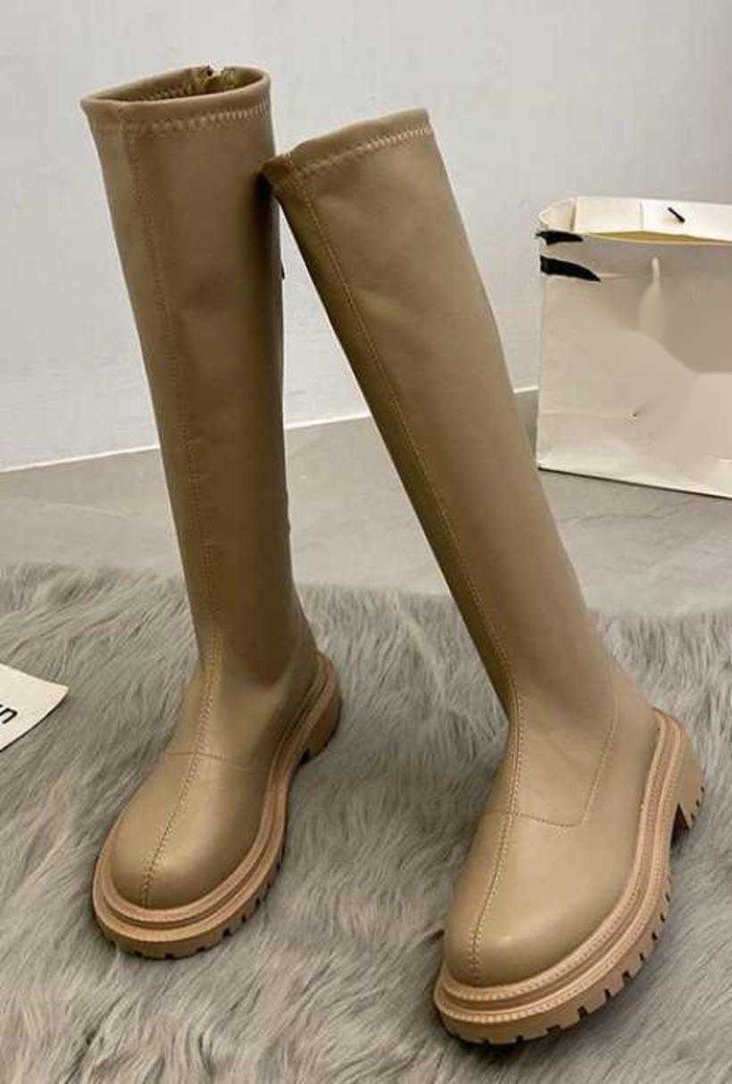 Milk Tea Colored Martin Boots Soft Leather Long Boots Thick Soled Fashion Boots Womens New Style With Small Knees Short Boots Look Thin 240826