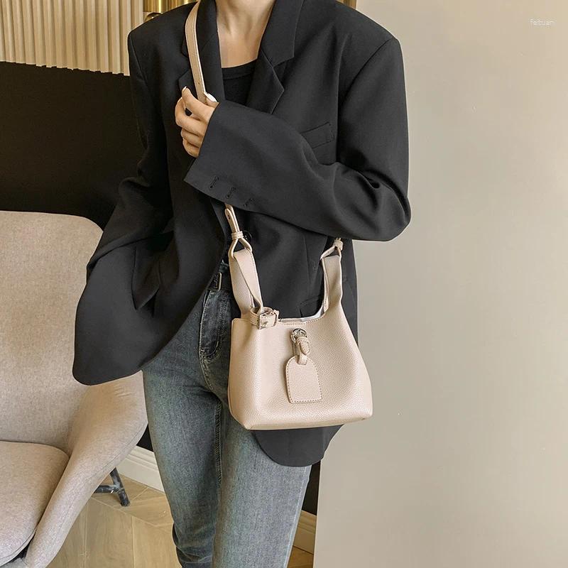 Shoulder Bags Sense Of Solid Bucket Handbags High Quality Designer Style Commuting And Crossbody For Women 2024 Fashion 2ef2 4