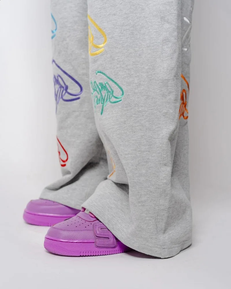 Loose Fashionable Wide-leg Pants Y2k Color Letter Print Oversized Trousers Men Harajuku Retro Street Nine-point Pants Women 240910