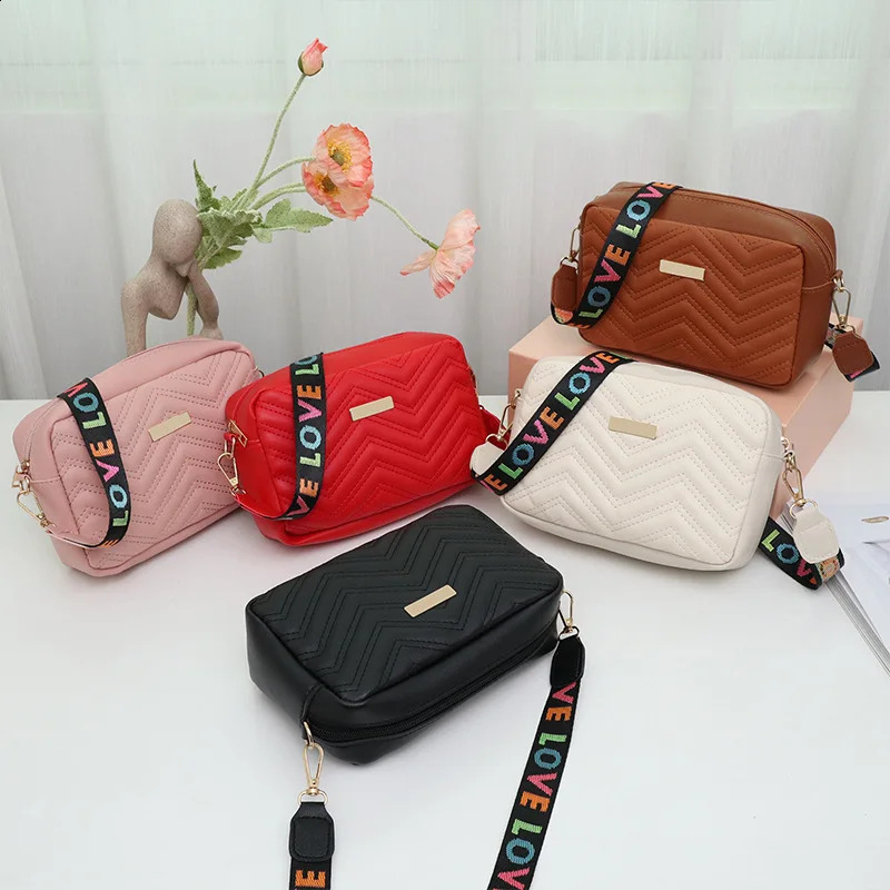 Rilibegan Embroidered Camera Bag PU Material Casual Small Square Bag Versatile Shoulder Bag Printed Shoulder Strap ww 240914