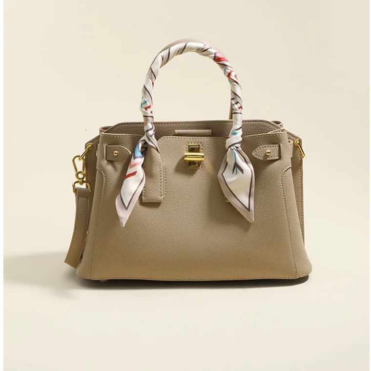 2024 Mom's Wedding Bag, Large Capacity Handbag, New Single Shoulder Crossbody Bag for Women