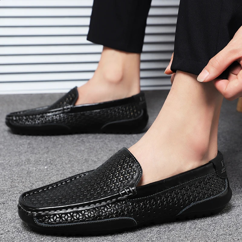 Summer Men Casual Shoes Soft Genuine Leather Mens Loafers Moccasins Italian er Breathable Slip on Boat Shoes 240912