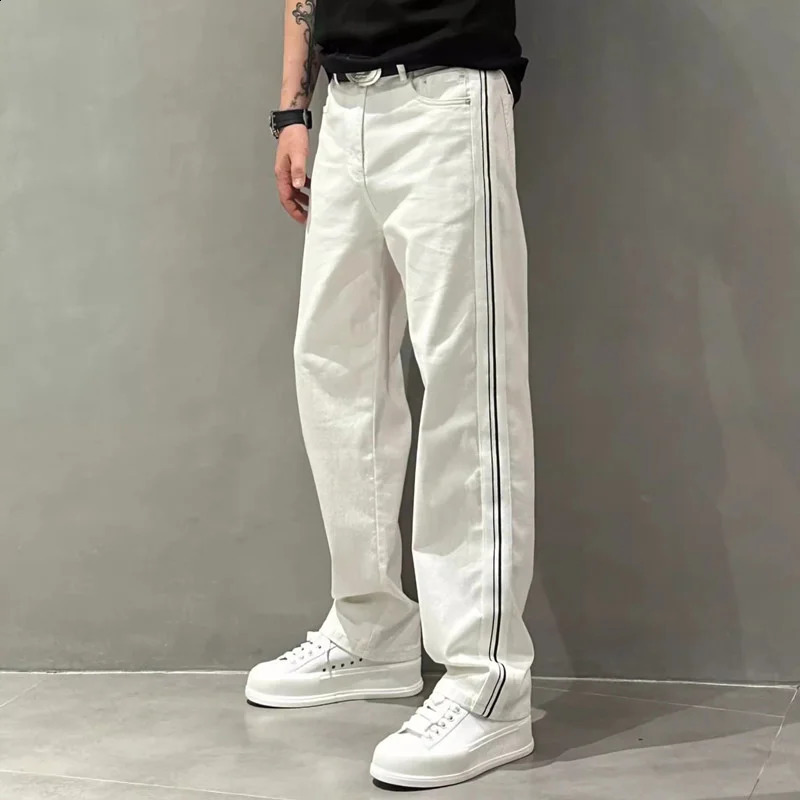 Summer thin fashion mens loose white jeans striped pants casual straight cylindrical design fashionable loose style mens 240911