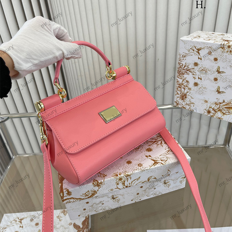 Womens Evening Bags Devotion Shoulder Bags Designer Leather Handbags Backpack Luxury Lady Cross Body Fashion Shopping Totes Bags Purses Wallet Camera Bags