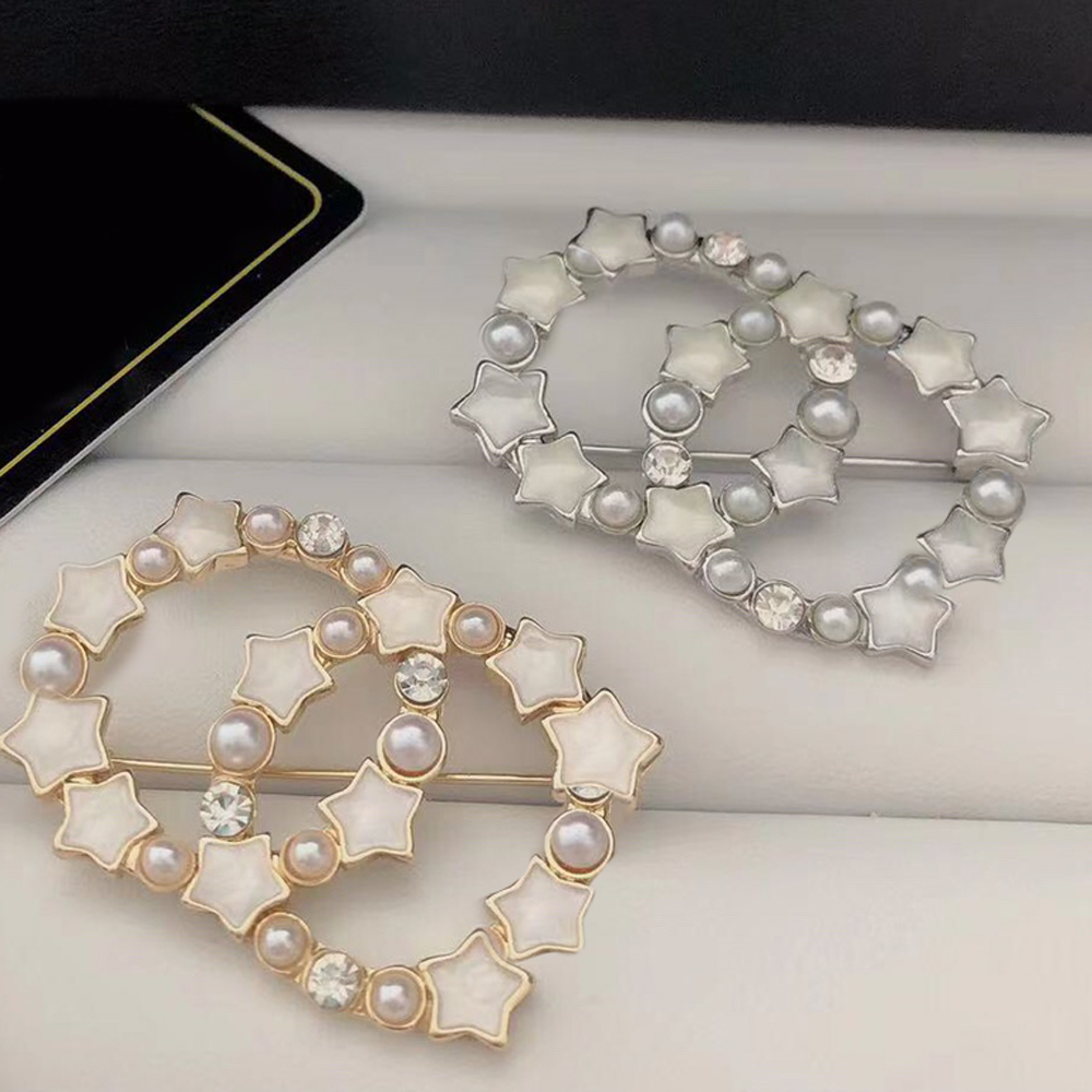 Designer Crystal Pearl Brooch Pins Letter Brooches 18K Gold Plated Silver Broochs Pin Luxury Women Girls Loves Wedding Jewelry Party Christmas Gift