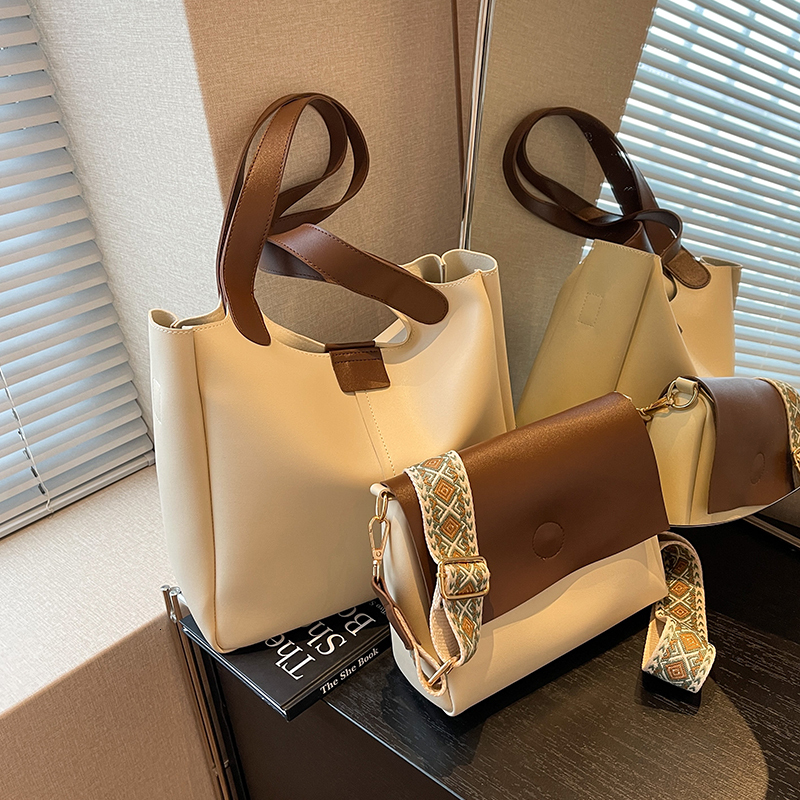 New Fashion Korean Handbag - hot Trendy Texture Wide Strap Large Capacity Tote Bag