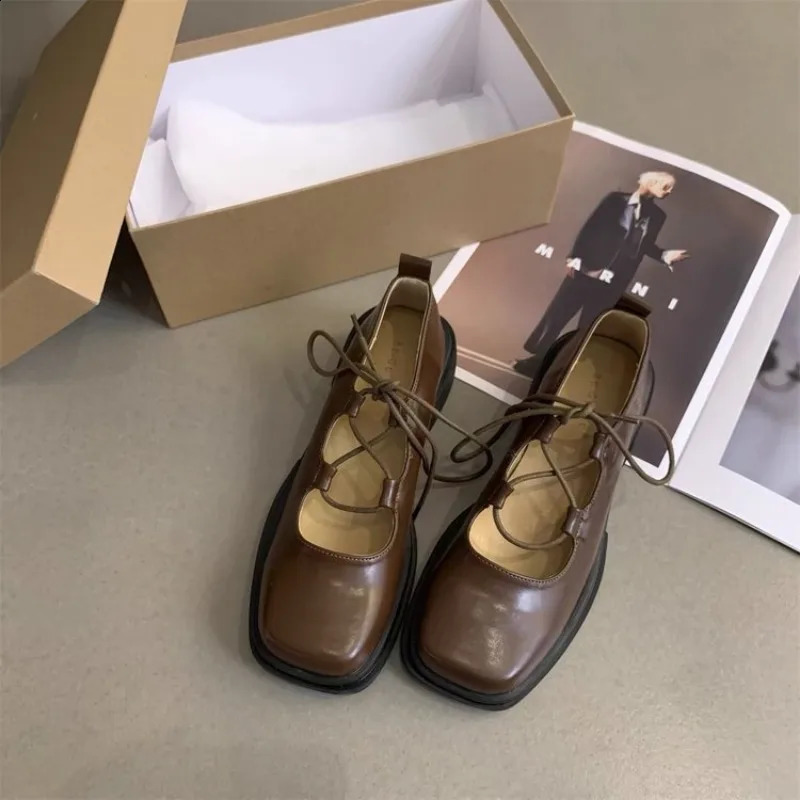 Women flats summer moccasin Fashion creepers lady loafers New Ladies Lace up platform Shoes mary jane shoes 240904