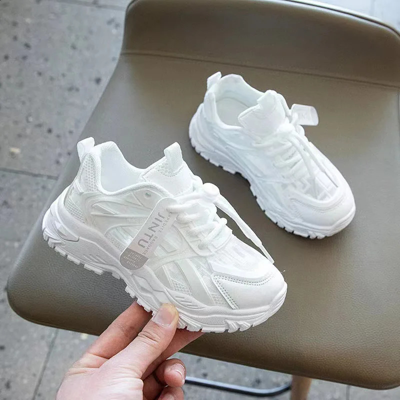 Childrens sports shoes for girls and boys summer new casual sports shoes comfortable and breathable running shoes white apartment size 26~37# 240912
