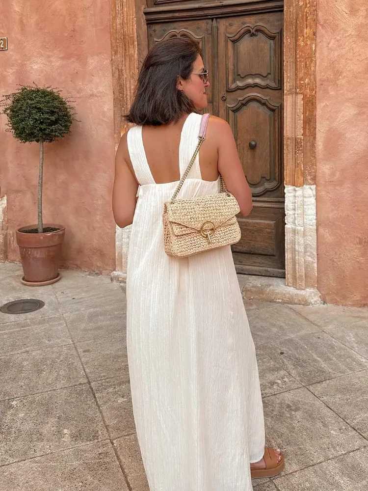 Elegant Pleated Loose Halter Long Dress For Women Chic Backless Sleeveless Off Shoulder Robes 2024 Fashion Lady Vacation VestidoX240912