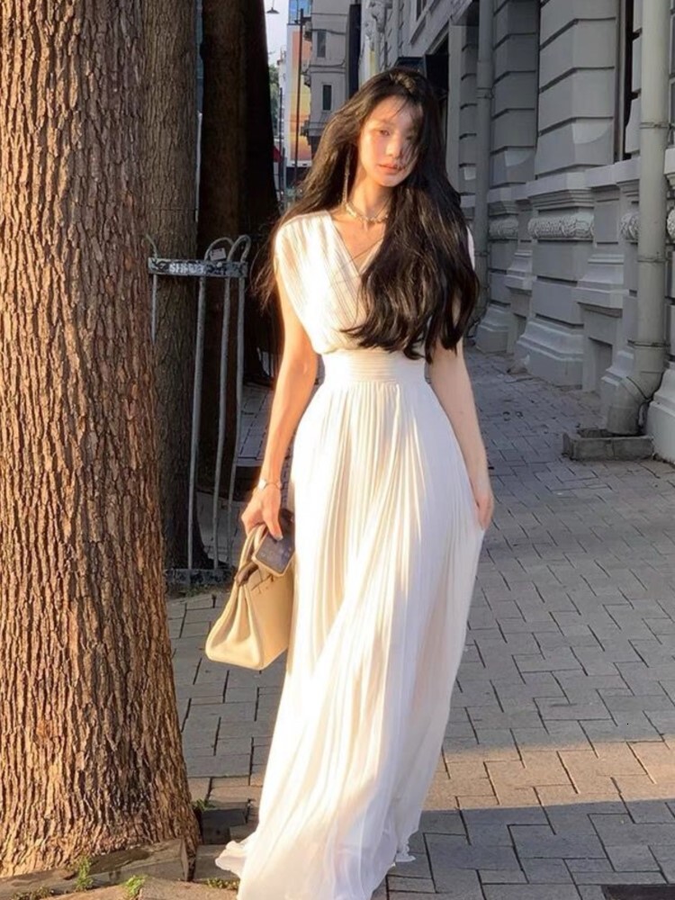 Womens Summer Pleated Long Dress - Elegant V-Neck High Waist Perfect for Weddings Parties