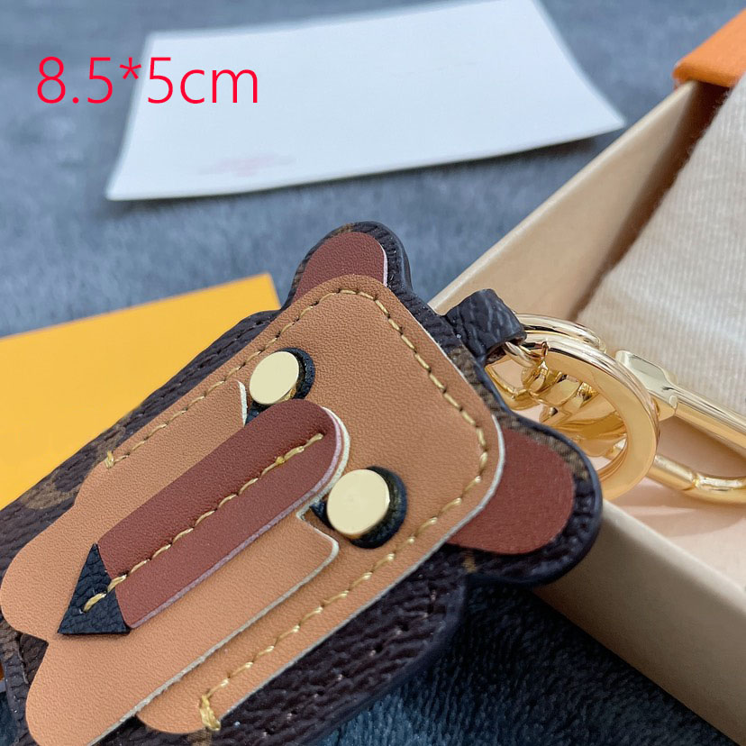 Presbyopia Flower Print Cute Animals Cow Model Keychain Key Chains & Ring Holder Designer Letter Keychains For Porte Clef Gift Men Women Car Bag Pendant Accessories