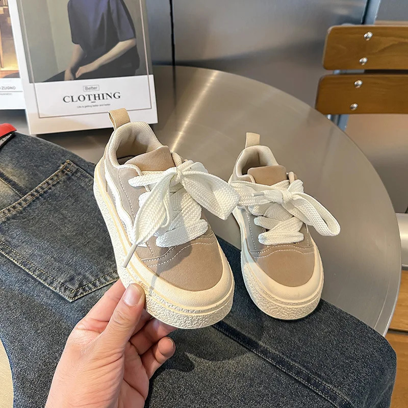 Childrens sports shoes fashionable round toes comfortable and fashionable anti slip sports shoes childrens soft soled casual edition shoes 240912