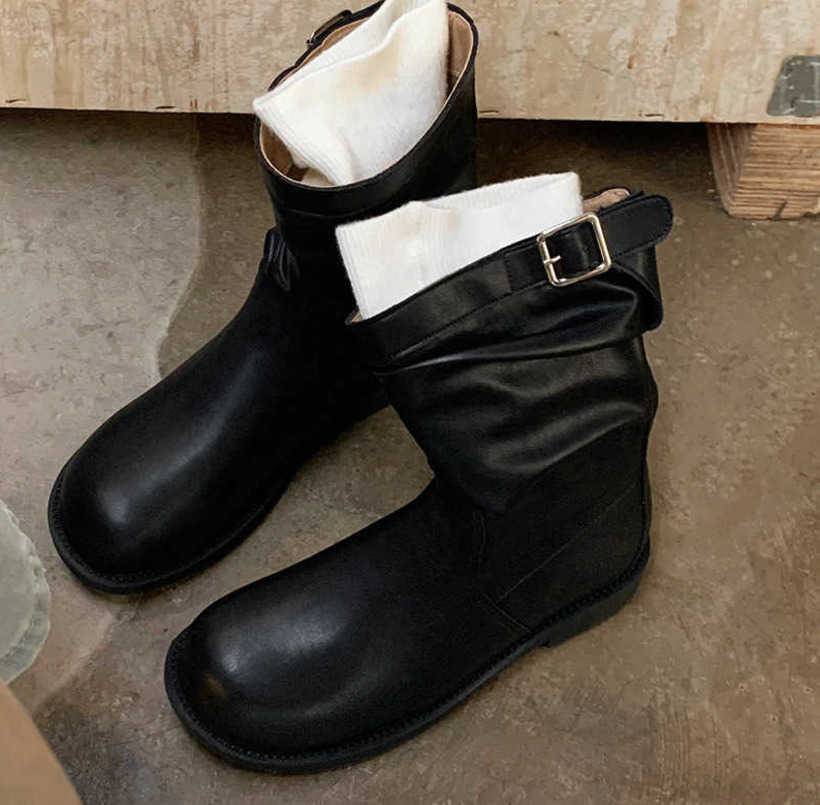 Korean Round Head Martin Boots Folded Coarse Heel Thick Bottom Fashion Boots Stacked Low Short Boots Female Autumn 240826